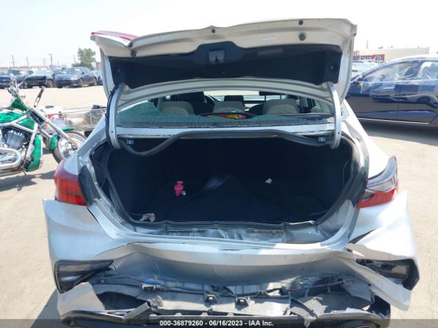 3KPF24AD4ME268706 KIA Forte Lxs