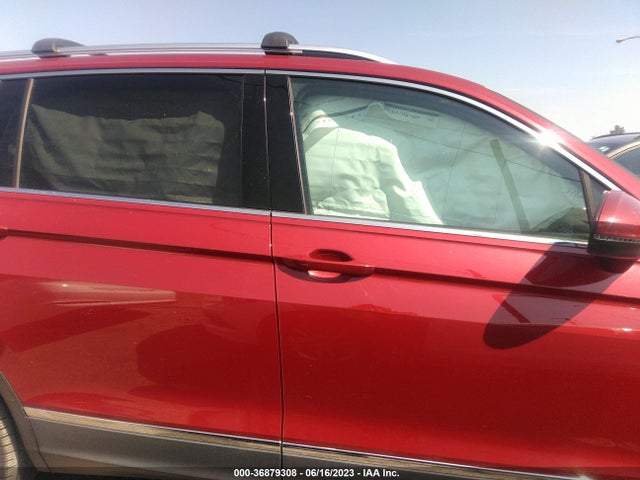 3VV3B7AX7JM009211 Volkswagen Tiguan Sel/se