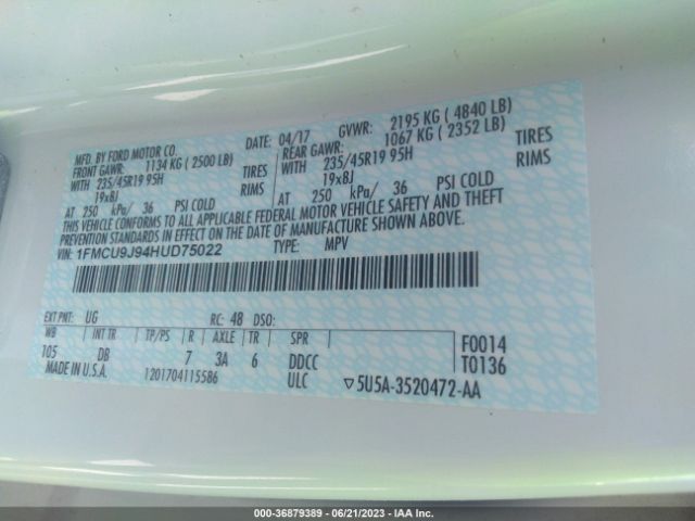 1FMCU9J94HUD75022 Ford Escape Titanium