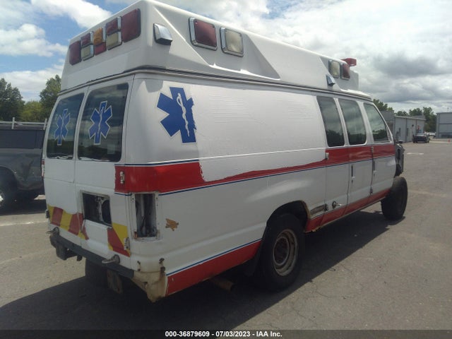 2011 FORD ECONOLINE CARGO VAN COMMERCIAL/RECREATIONAL VIN: 1FDSS3ES2BDA24001