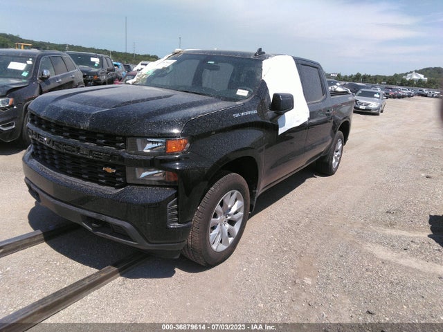 Chevrolet Silverado 1500 Custom 2021 3GCPYBEKXMG405426 Image 2