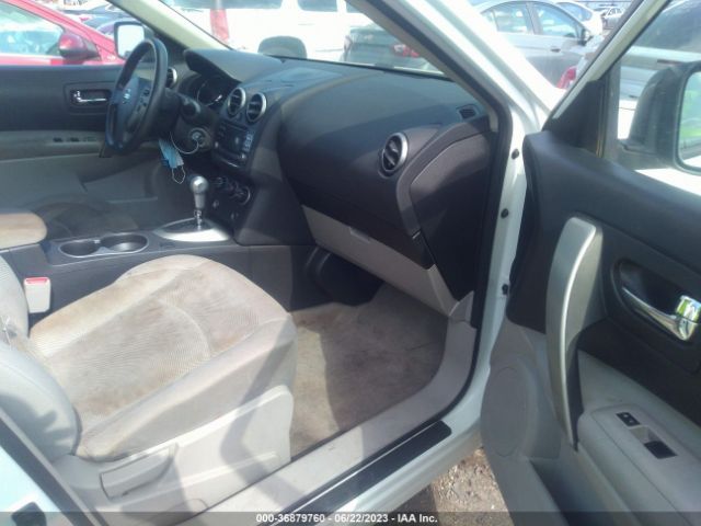 JN8AS5MT6FW165027 Nissan Rogue Select S