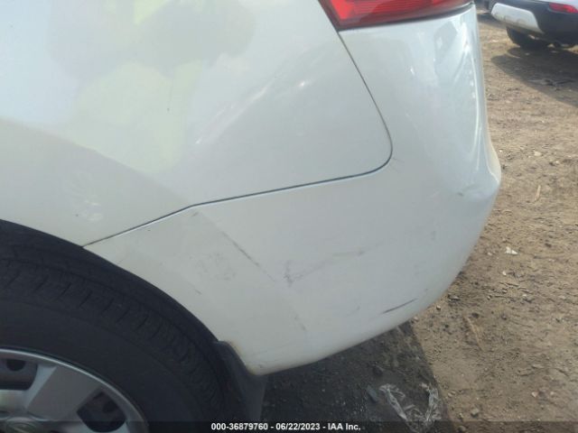 JN8AS5MT6FW165027 Nissan Rogue Select S