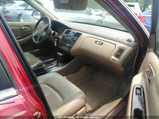 2001 HONDA ACCORD SDN EX W/LEATHER VIN: 1HGCG16501A052033
