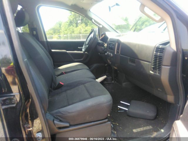 1N6BA0EJ6FN500812 Nissan TITAN S