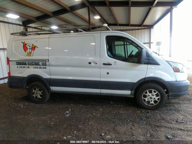 1FTKR1YG0FKA33440 Ford TRANSIT CARGO VAN