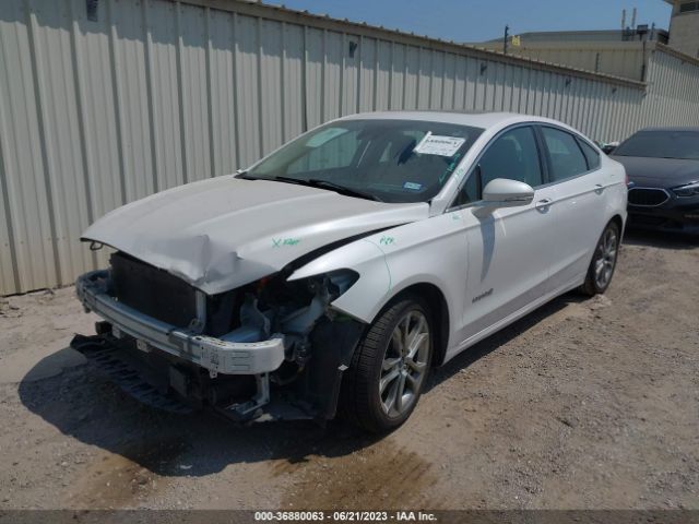3FA6P0RUXKR255730 Ford Fusion Hybrid Titanium
