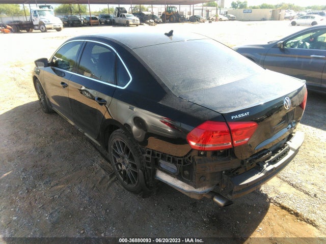1VWBS7A31EC115455 Volkswagen Passat Se W/sunroof & Nav