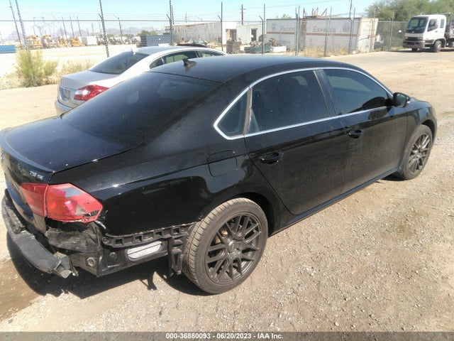 1VWBS7A31EC115455 Volkswagen Passat Se W/sunroof & Nav