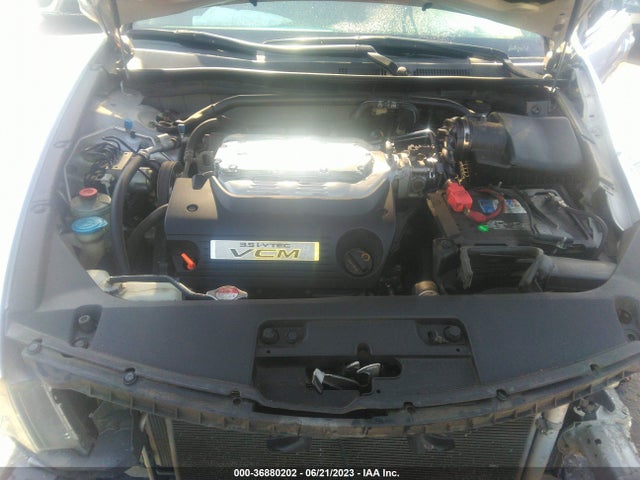 2011 HONDA ACCORD CPE EX-L VIN: 1HGCS2B81BA003977