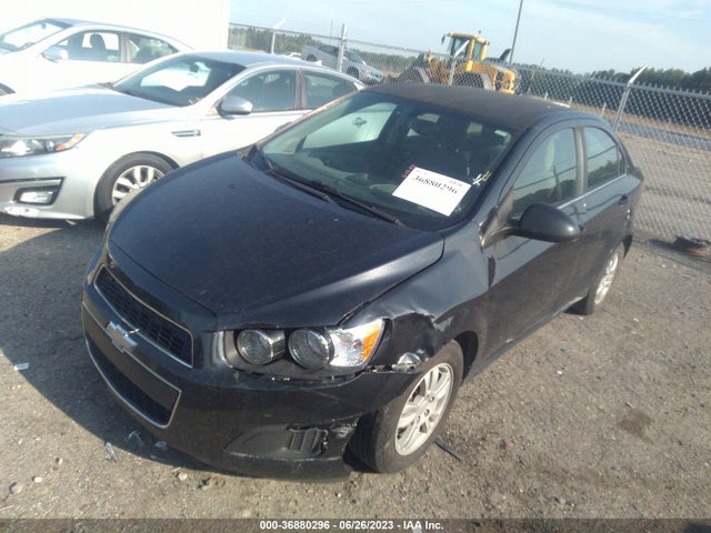 Chevrolet SONIC LT 2014 1G1JC5SB9E4116510 Image 2