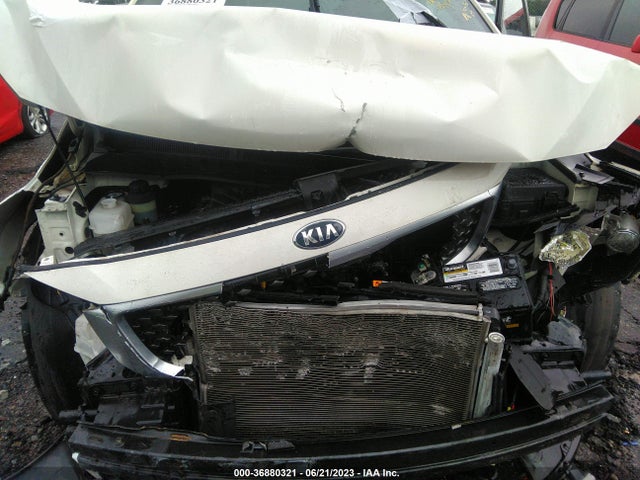 2015 KIA SEDONA LX VIN: KNDMB5C17F6018420
