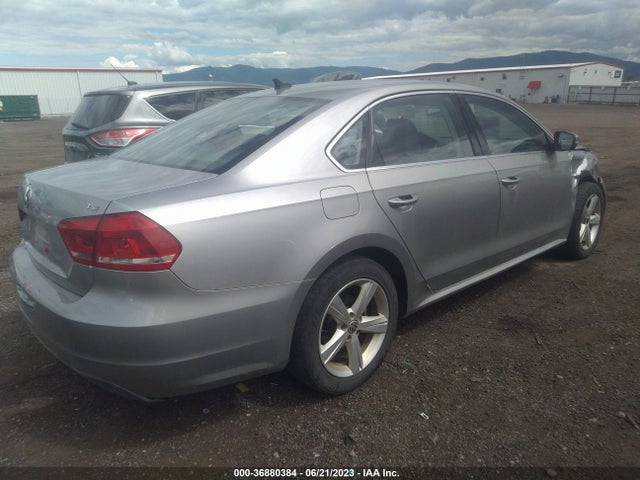 1VWAT7A3XEC037119 Volkswagen Passat Wolfsburg Ed