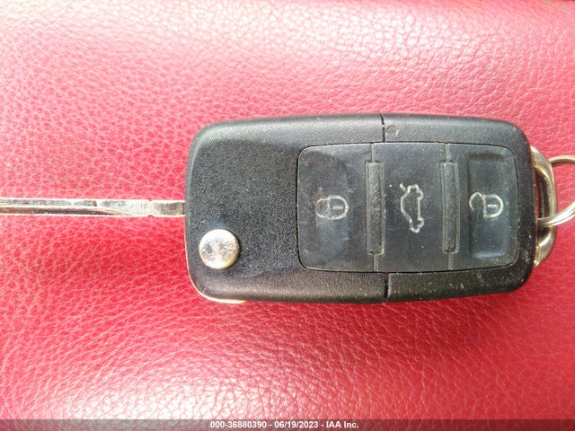 2009 VOLKSWAGEN NEW BEETLE CONVERTIBLE BLUSH VIN: 3VWSF31Y09M412357