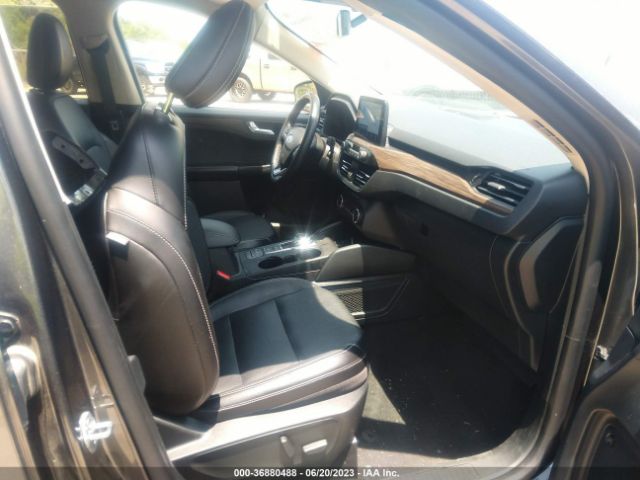 1FMCU9DZ9LUB32486 Ford Escape Titanium Hybrid