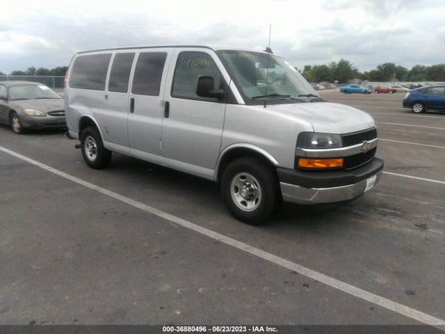 2018 1GAWGFFG8J1225770 main image