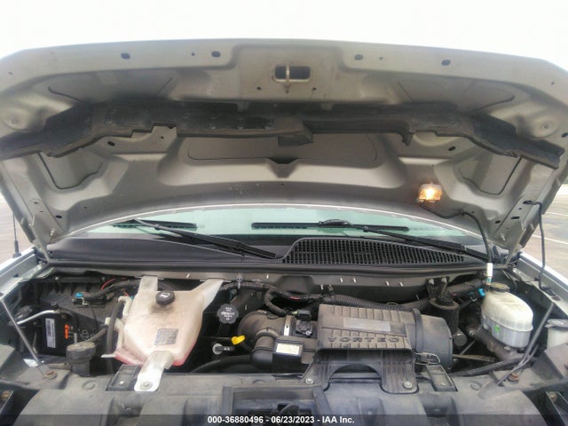Chevrolet Express Passenger Lt 2018 1GAWGFFG8J1225770 Image 17