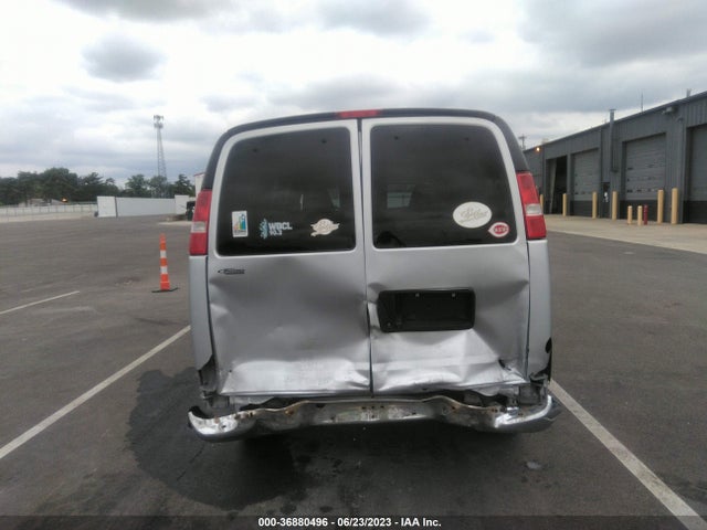 Chevrolet Express Passenger Lt 2018 1GAWGFFG8J1225770 Image 9