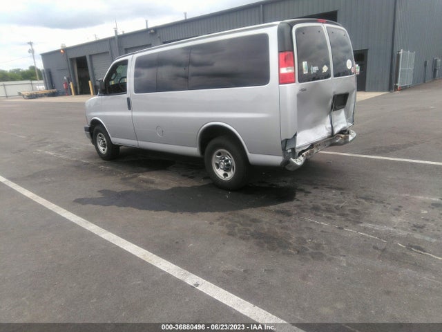 Chevrolet Express Passenger Lt 2018 1GAWGFFG8J1225770 Image 10