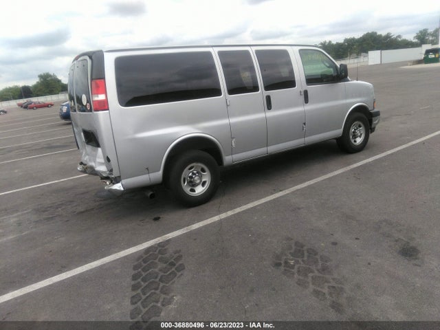 Chevrolet Express Passenger Lt 2018 1GAWGFFG8J1225770 Image 11