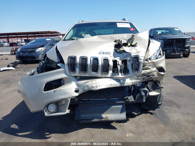 1C4PJMCS9FW529274 Jeep Cherokee Latitude