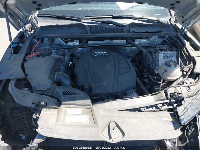 WA1BNAFY7K2054085 Audi Q5 Premium Plus