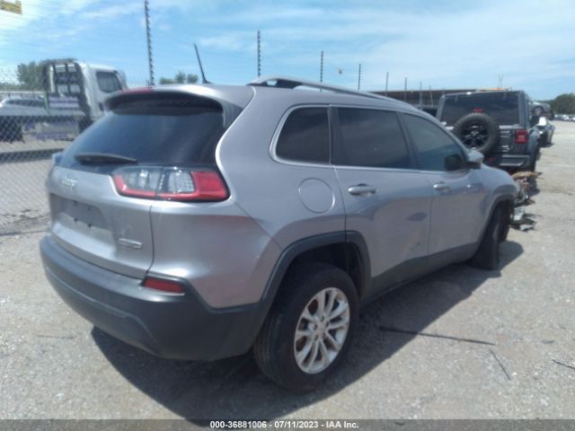 1C4PJLCB2KD428433 Jeep Cherokee Latitude