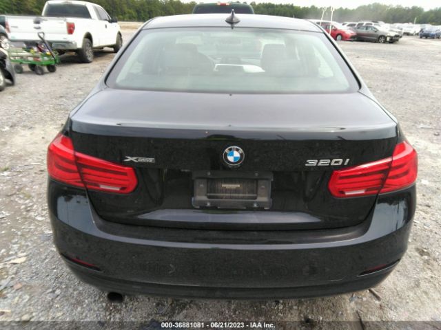 WBA8A3C59JA494649 BMW 3 Series 320i Xdrive
