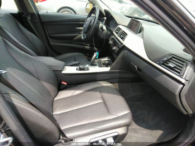 WBA8A3C59JA494649 BMW 3 Series 320i Xdrive
