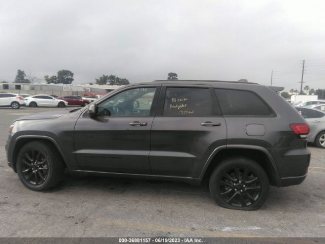 1C4RJEAG8HC915878 Jeep Grand Cherokee Altitude