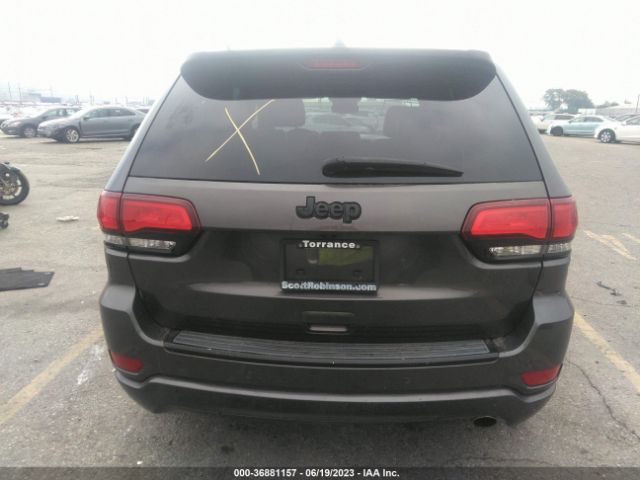 1C4RJEAG8HC915878 Jeep Grand Cherokee Altitude