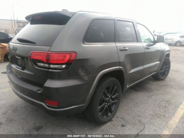 1C4RJEAG8HC915878 Jeep Grand Cherokee Altitude
