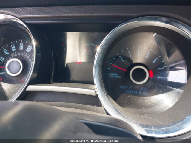 1ZVBP8AM5E5233609 Ford Mustang V6
