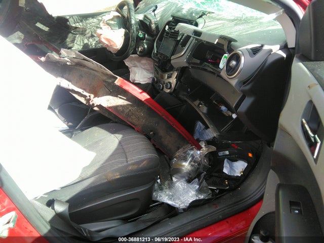 Chevrolet SONIC LT 2015 1G1JC6SG3F4219926 Image 6