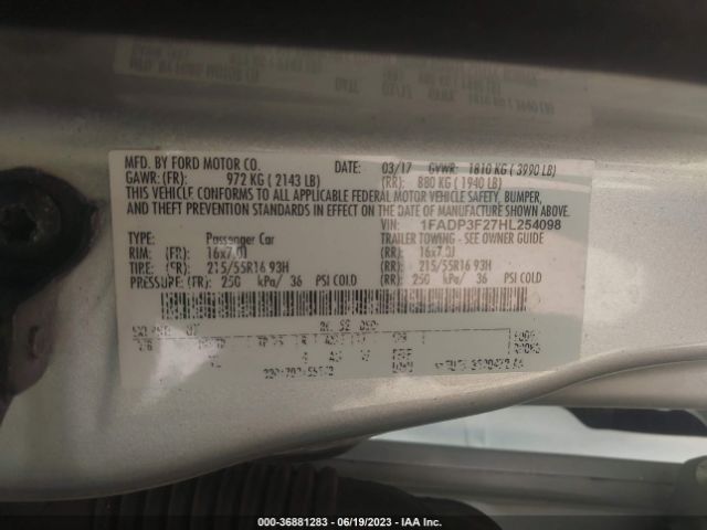 1FADP3F27HL254098 Ford FOCUS SE
