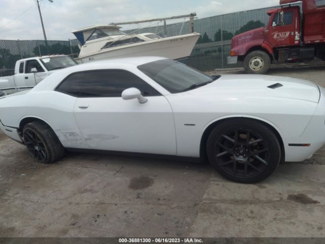 2C3CDZAT4FH758480 Dodge Challenger R/t