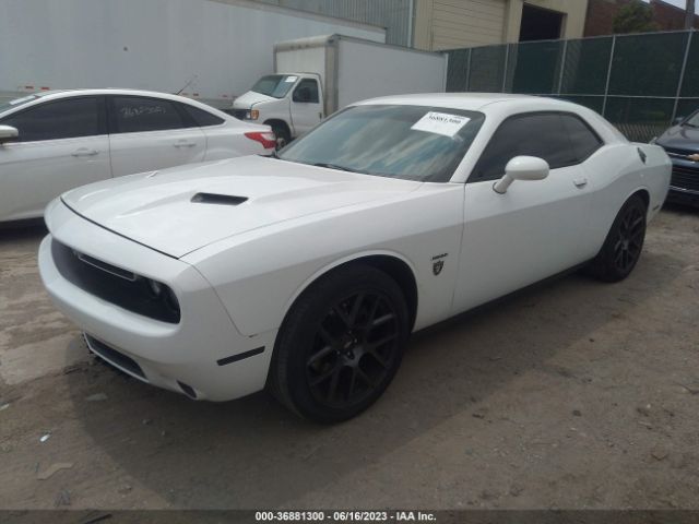 2C3CDZAT4FH758480 Dodge Challenger R/t