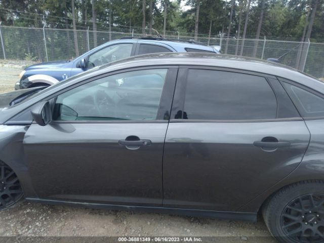 1FADP3E24FL281421 Ford FOCUS S