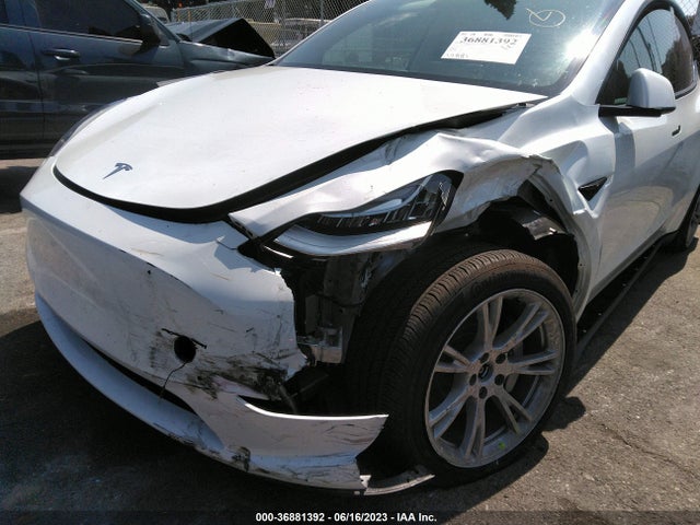 Tesla Model Y Long Range 2022 7SAYGDEE6NF423364 Image 6