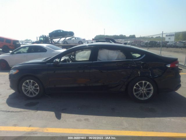 3FA6P0HDXLR251339 Ford FUSION SE