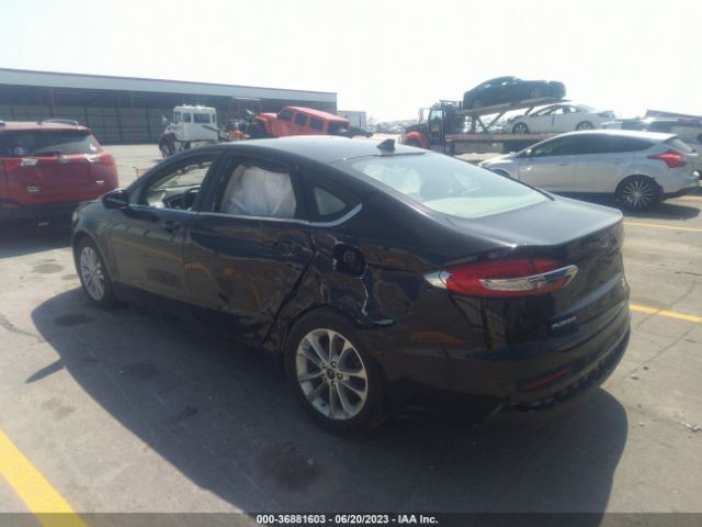 3FA6P0HDXLR251339 Ford FUSION SE