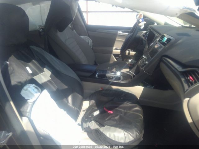 3FA6P0HDXLR251339 Ford FUSION SE