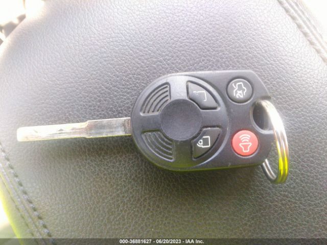 1FMCU0GX9EUA19307 Ford ESCAPE SE