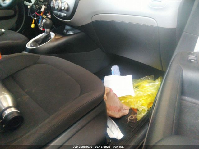 KNDJN2A2XG7853055 KIA Soul Base