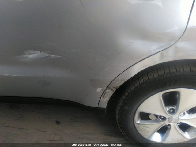 KNDJN2A2XG7853055 KIA Soul Base