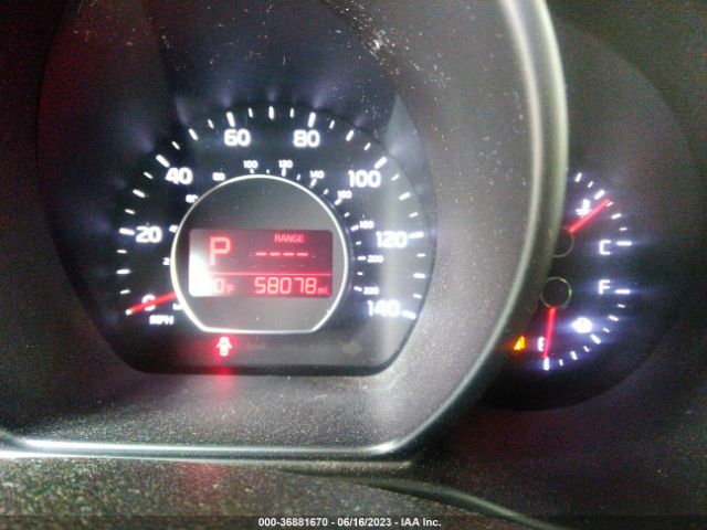 KNDJN2A2XG7853055 KIA Soul Base