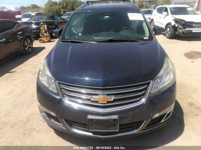 Chevrolet Traverse Lt 2017 1GNKRGKD6HJ248452 Image 4