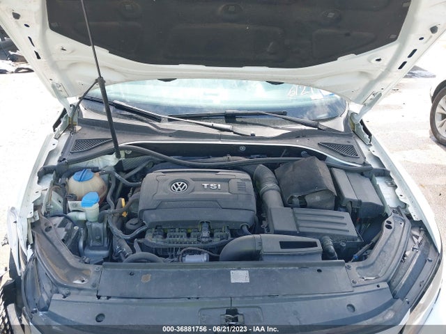 1VWAT7A37GC032866 Volkswagen Passat 1.8t R-line