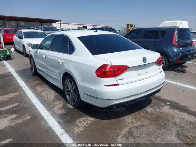 1VWAT7A37GC032866 Volkswagen Passat 1.8t R-line