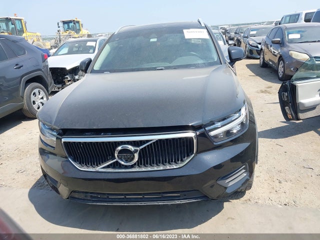 2019 VOLVO XC40 VIN: YV4162XZXK2012275